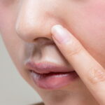 Hay fever this easy trick unblocks your nose in 10