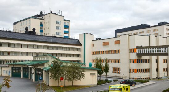 JO criticizes hospitals after mixed up medical records