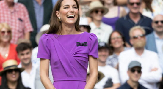 Kate Middleton in an ultra flashy princess dress Brigitte Macron