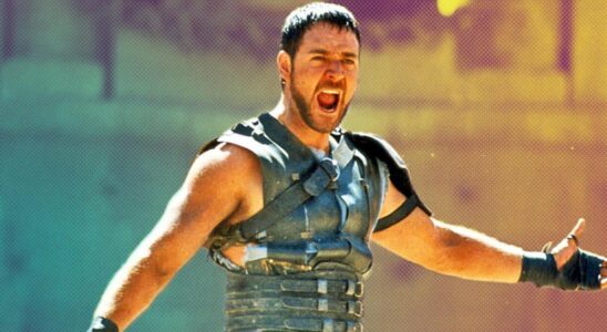 Russell Crowes gladiator helmet almost ruined iconic final scene