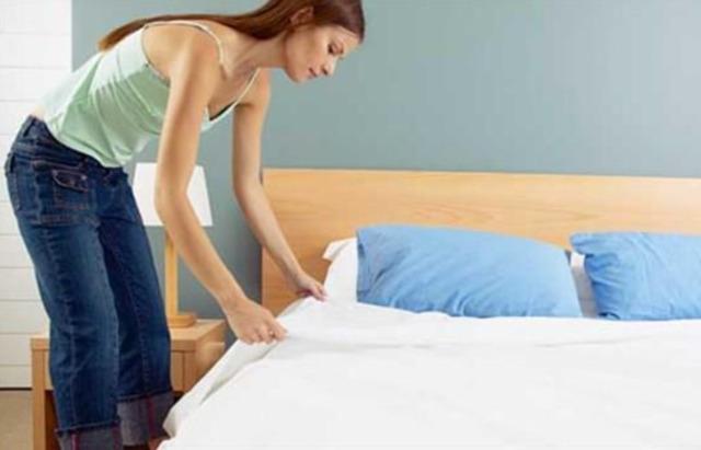 MAKING THE BED4