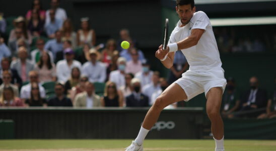 White outfit symbol of Wimbledon