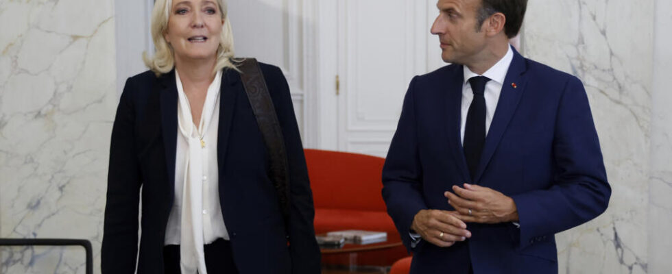 a long distance match between Marine Le Pen and Emmanuel Macron