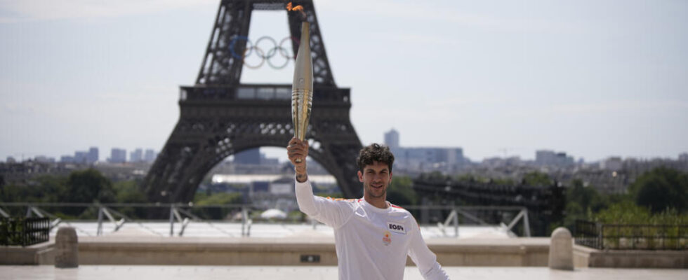 a second lap in the capital before the Olympics