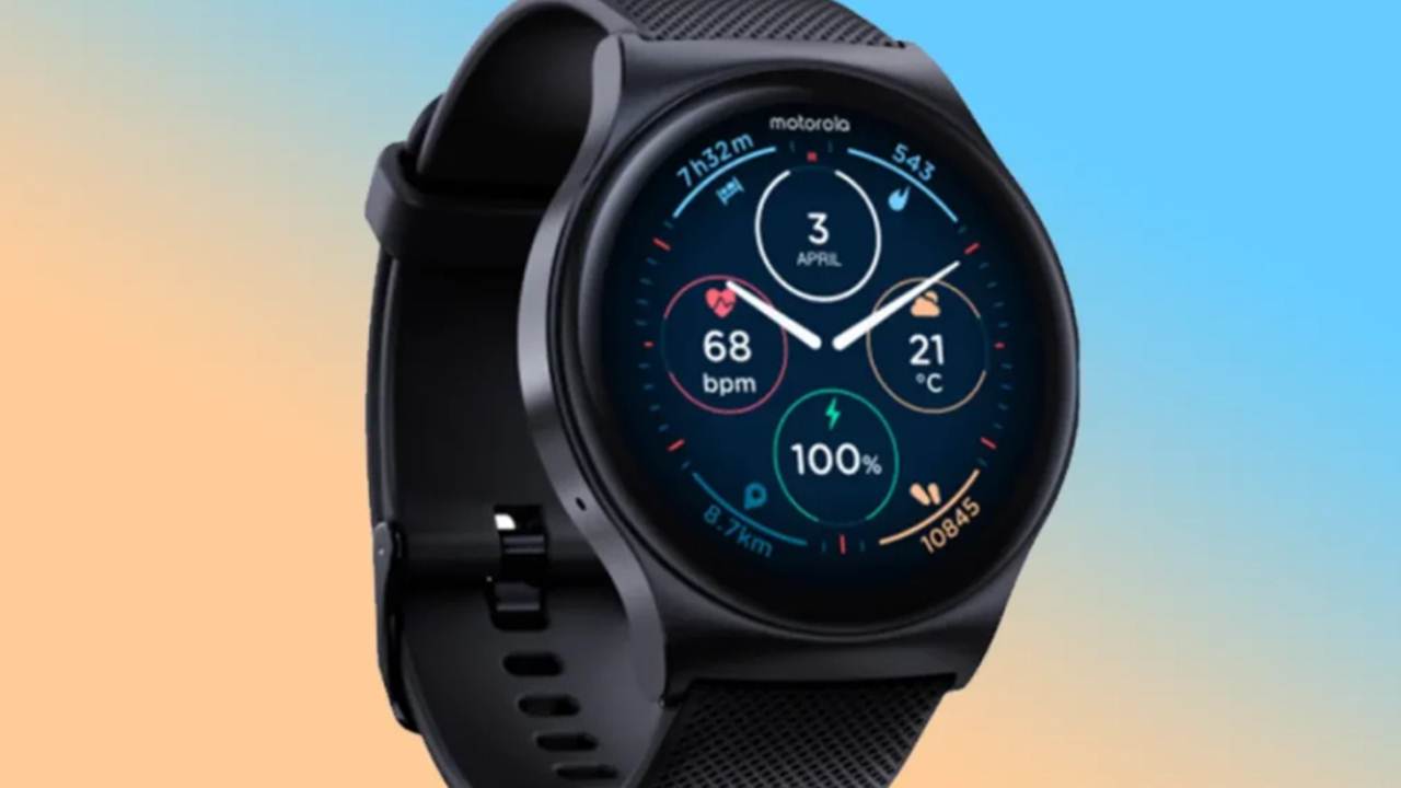 1723723618 617 Motorola Unveils Affordable Smartwatch Moto Watch 120 Features