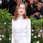 At 71 Isabelle Huppert appears without makeup in the stands