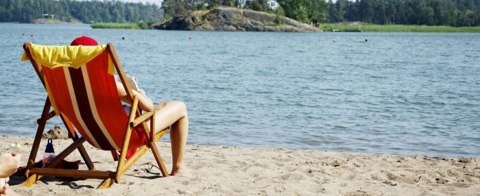 In Helsinki topless beach life is legal