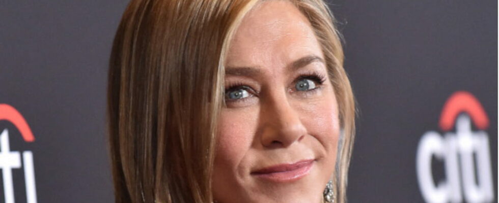 Jennifer Aniston ditches her bob and changes her haircut again