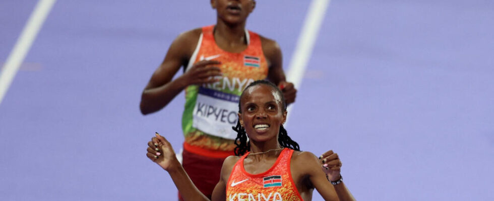 Kenyan Beatrice Chebet wins Olympic 5000m Sifan Hassan takes silver