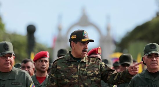 Nicolas Maduro and the long Venezuelan night by Karina Sainz