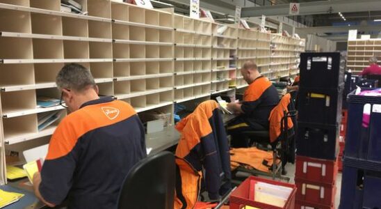 PostNL wants government support after low profits A million is