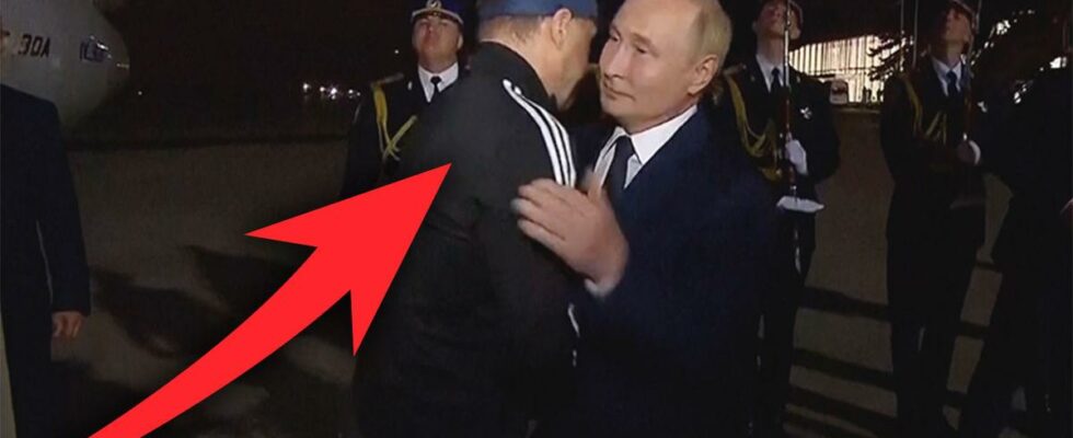 Russian torpedoes are welcomed home by Putin