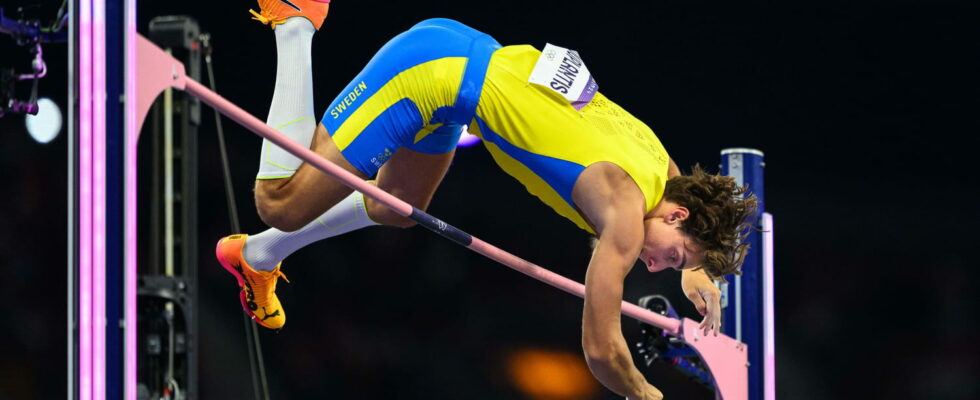 The video of Armand Duplantis world record at 625m