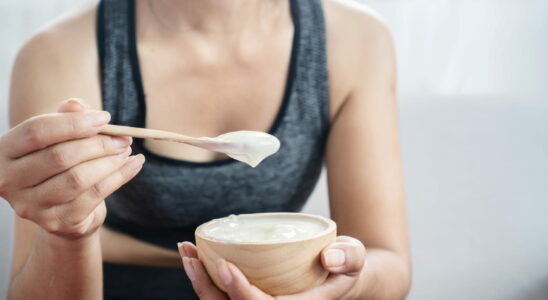 This Sweet Ingredient to Add to Your Yogurt Promotes Better