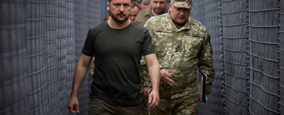 Volodymyr Zelensky welcomes Ukrainian raids on Russian airfields and refineries