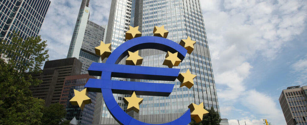 European Central Bank cautiously cuts rates by a quarter point