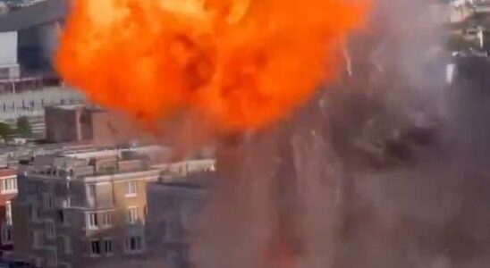 Fearful moments in Paris Explosion on rooftop 2 people injured