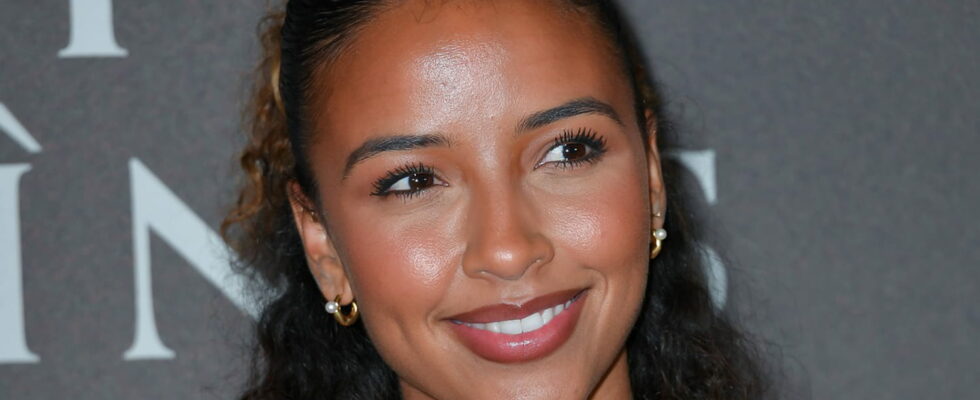 Flora Coquerel Miss France 2014 deceives everyone with her long