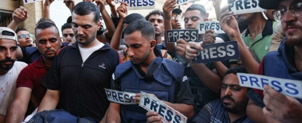 Israel orders 45 day closure of Al Jazeera bureau in Ramallah