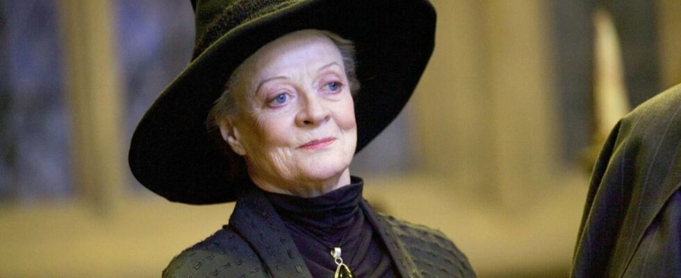 Maggie Smith dies aged 89