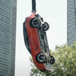 New Nissan Qashqai bungee jumps Video