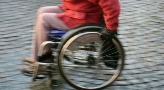 The hell of disabled people facing the absurd decisions of