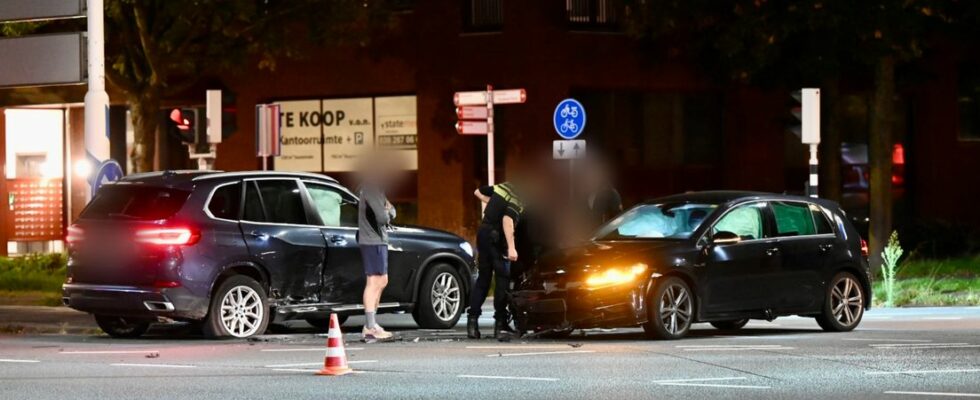 112 news Cars collide in Nieuwegein Man violently robbed