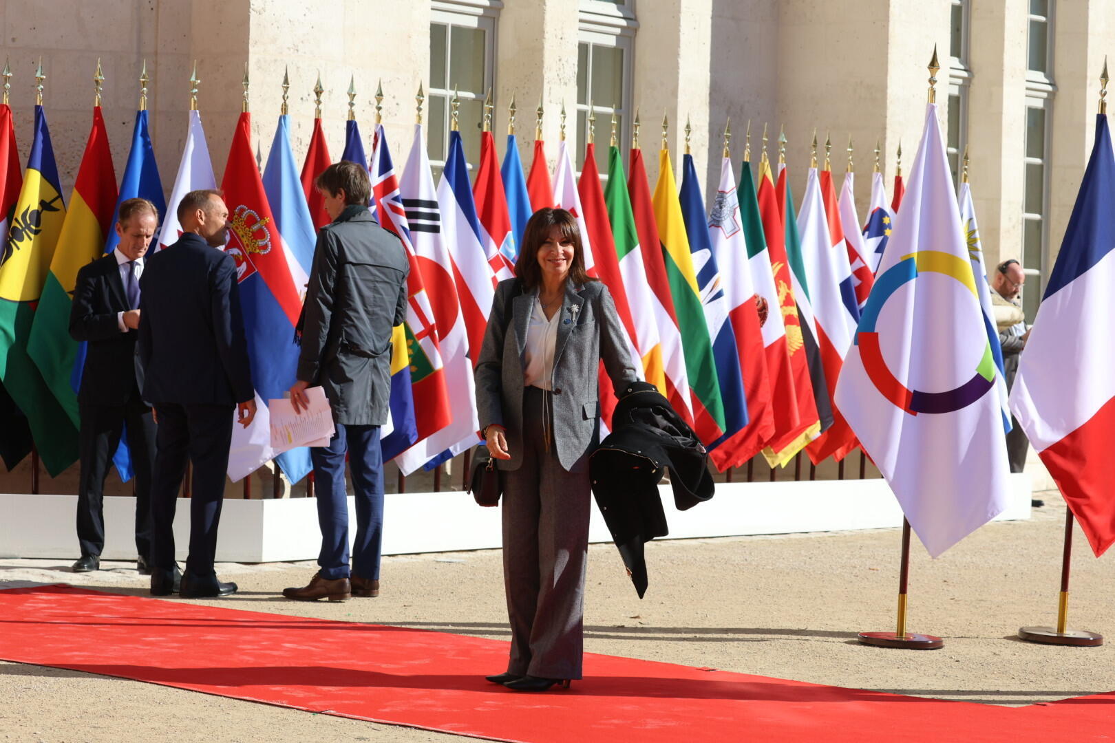 The mayor of Paris Anne Hidalgo arrives at the Cité internationale de la langue française for the 19th OIF summit, at the Château de Villers-Coterrêts this Friday, October 4.