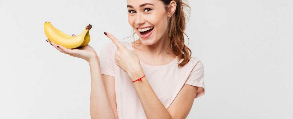 Banana peel and lemon to whiten teeth why experts recommend