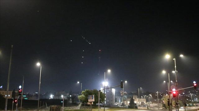 Breaking news Missile attack from Iran to Israel Sirens are