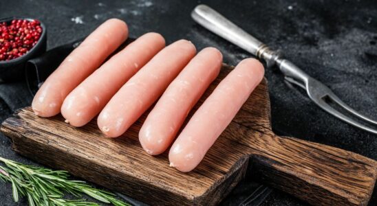 Do not eat these sausages contaminated with salmonella