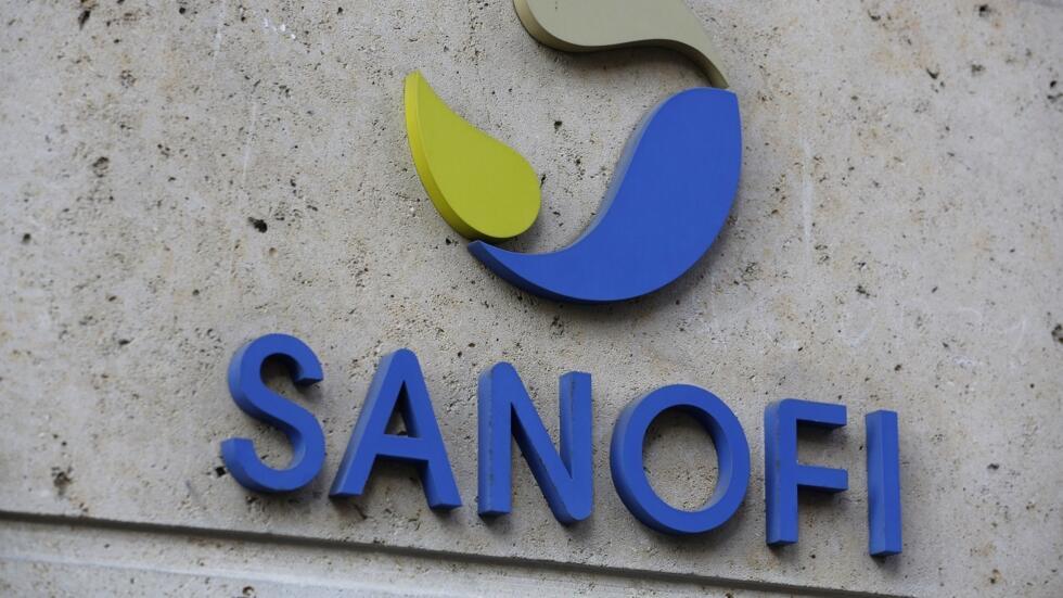 The logo of French pharmaceutical giant Sanofi, November 30, 2020, at the company's headquarters in Paris.