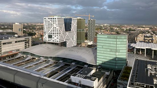 Dutch people received in Utrecht hotel after repatriation from Lebanon