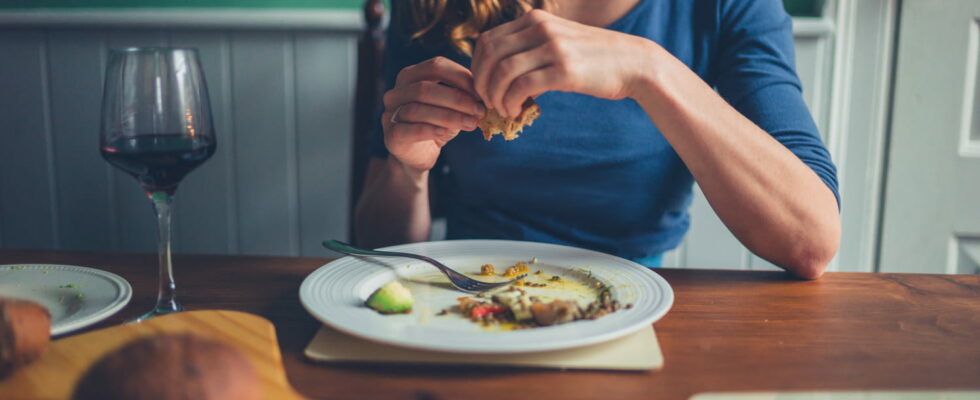 Eating in this position is a very bad idea although