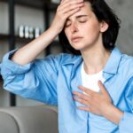 Heart attacks are increasing among young women in France signs