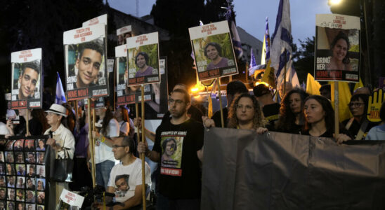 In Jerusalem hostage families continue mobilization during Yom Kippur