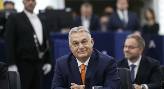 In the European Parliament Viktor Orban continues his standoff with