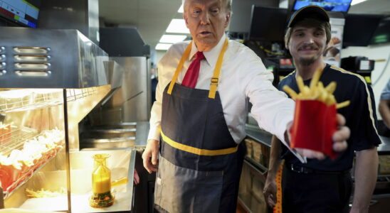 Its Trump whos having fun at McDonalds why the ex president