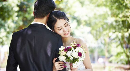 Japanese women say stop to their husbands last name