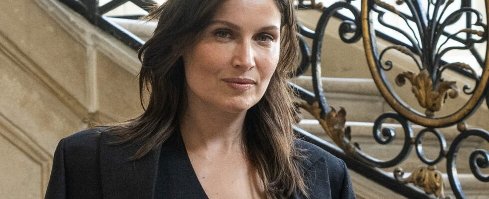 Laetitia Casta leaves us speechless with her star hairstyle that