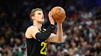 Lauri Markkanen went wild at the opening of the NBA