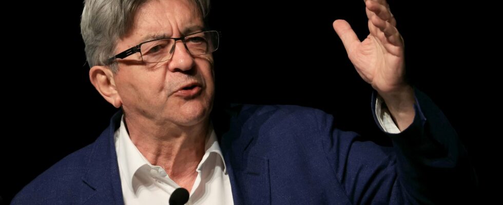 Melenchon and the call to put Palestinian flags and Lebanese