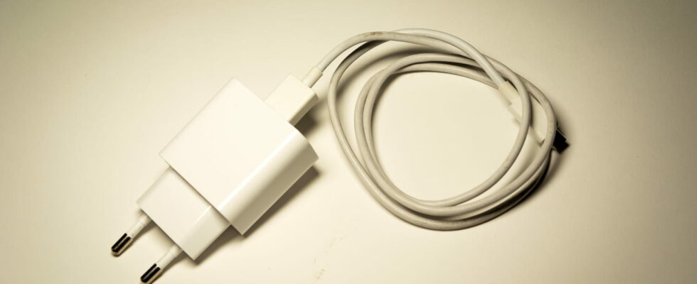 Millions of people have this charger it can cause electric