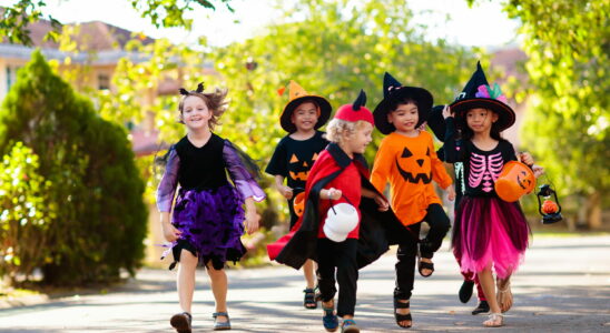 Parents dont know many Halloween costumes purchased online are dangerous