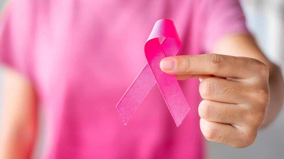 Pink October is an annual communication campaign intended to raise awareness among women about breast cancer screening and to raise funds for research. The symbol of this event is the pink ribbon.