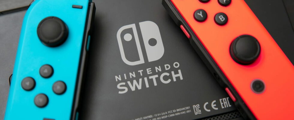 Please note some Nintendo Switch owners are experiencing battery issues