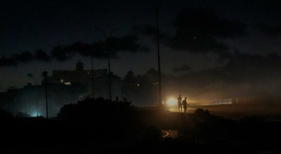 Power outages in Cuba long bread lines