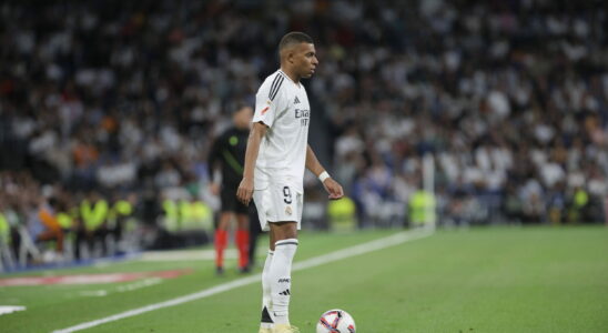 Real – Barcelona for his first Clasico Mbappe put under