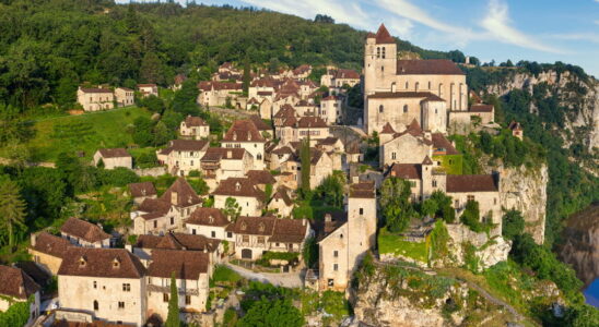 Saint Cirq Lapopie masterpiece of the medieval era perched on a cliff