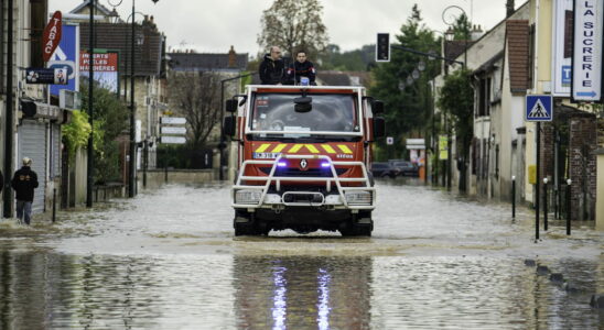 Storm Kirk more flooding and red alerts slow declines to